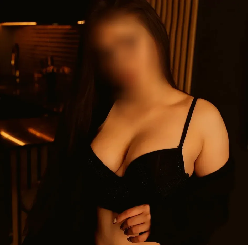 Iina, 25